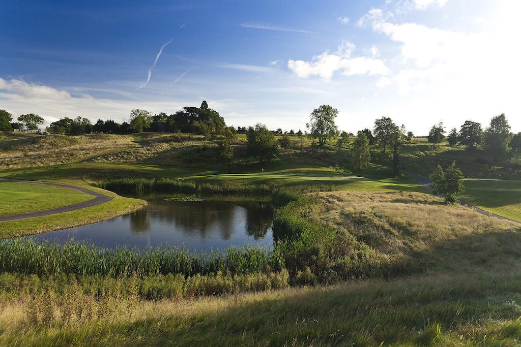 The Celtic Manor Resort Newport  Dış mekan fotoğraf The 13th hole at The Grove