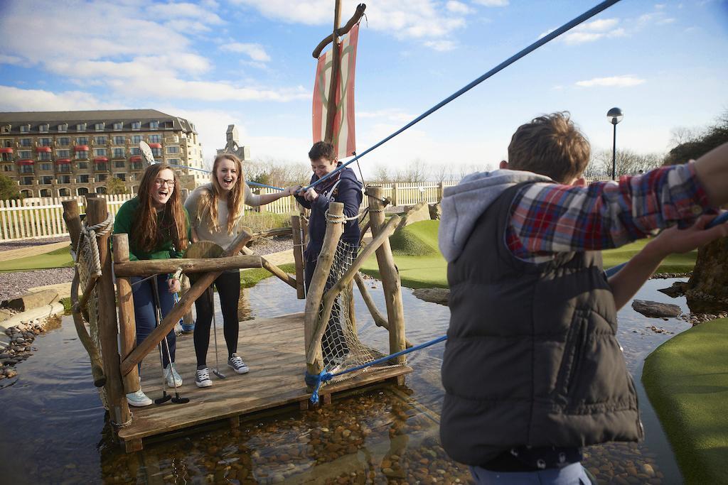 The Celtic Manor Resort Newport  Dış mekan fotoğraf The Adventure Golf at Bluestone